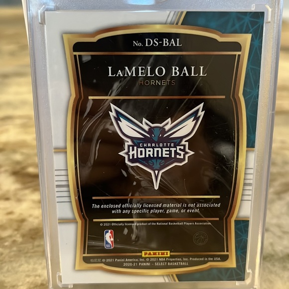 Select LaMelo Ball patch Charlotte hornets - Picture 3 of 3